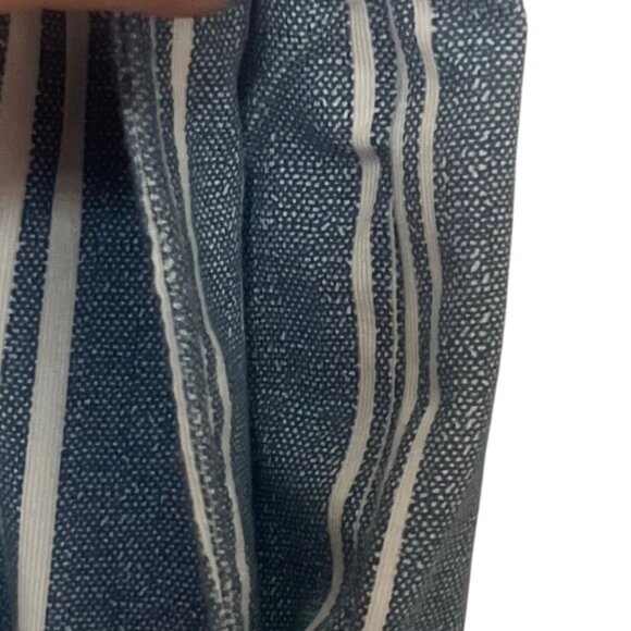 Time and Tru Elastic Waist Short Womens XL Blue White Striped Pull On - Picture 5 of 9